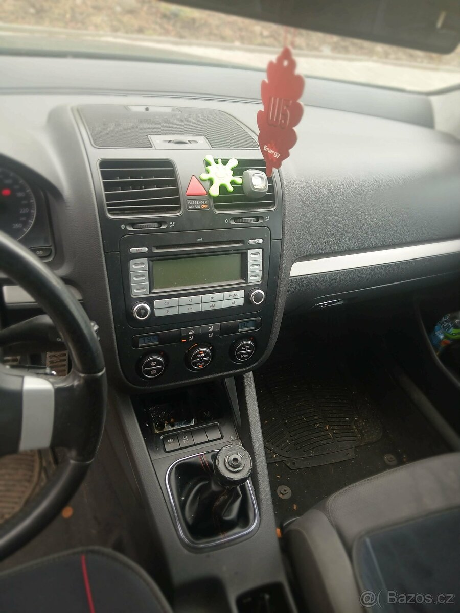 Golf 5 - 12