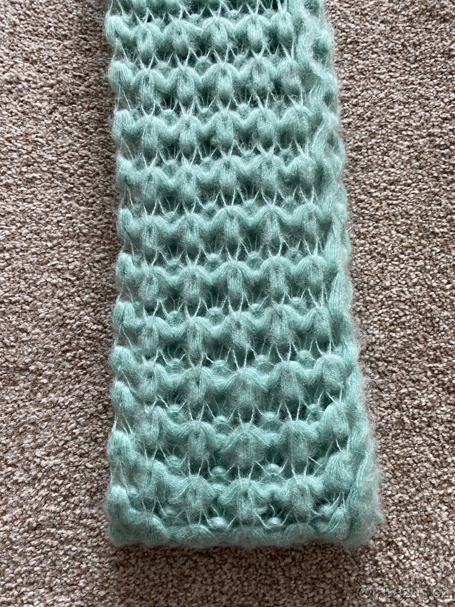 Nová dlouhá dámská pletená šála - světle zelená - 12