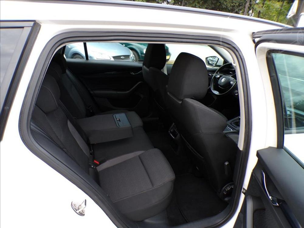 Škoda Octavia 2,0 TDI KOUPENO NOVÉ V ČR-DPH - 12
