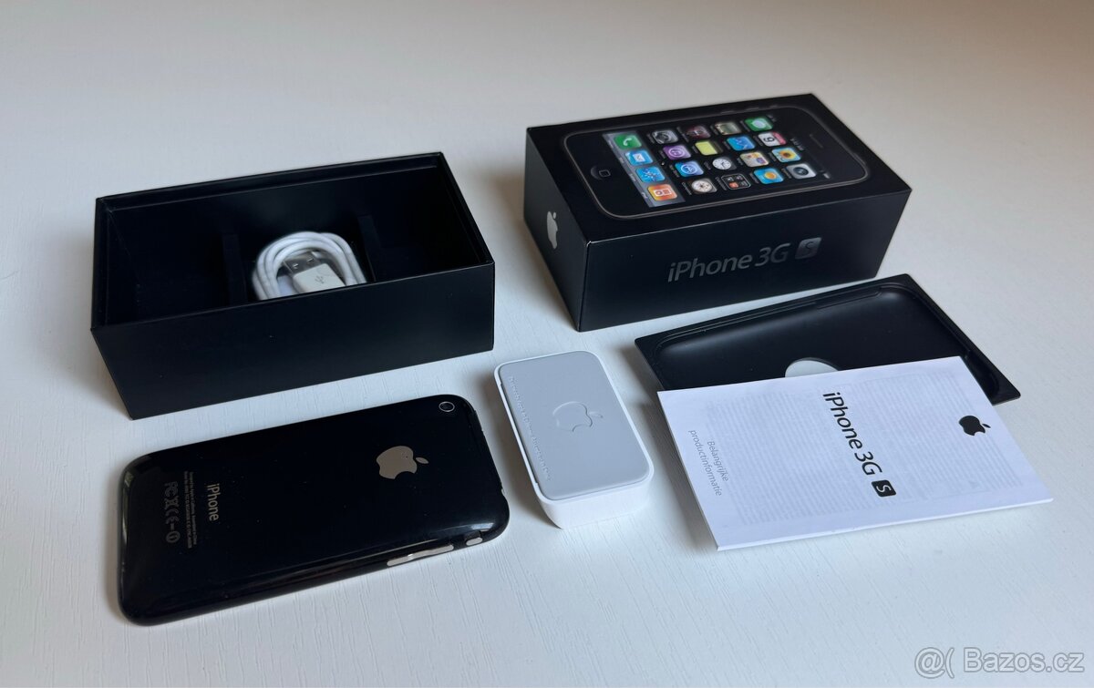 Sbírka iPhone 2G - 4S - 12