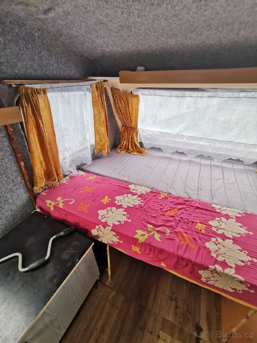 Polsky karavan N126, Polak N 126, Niewiadow Predom Prespol - 12