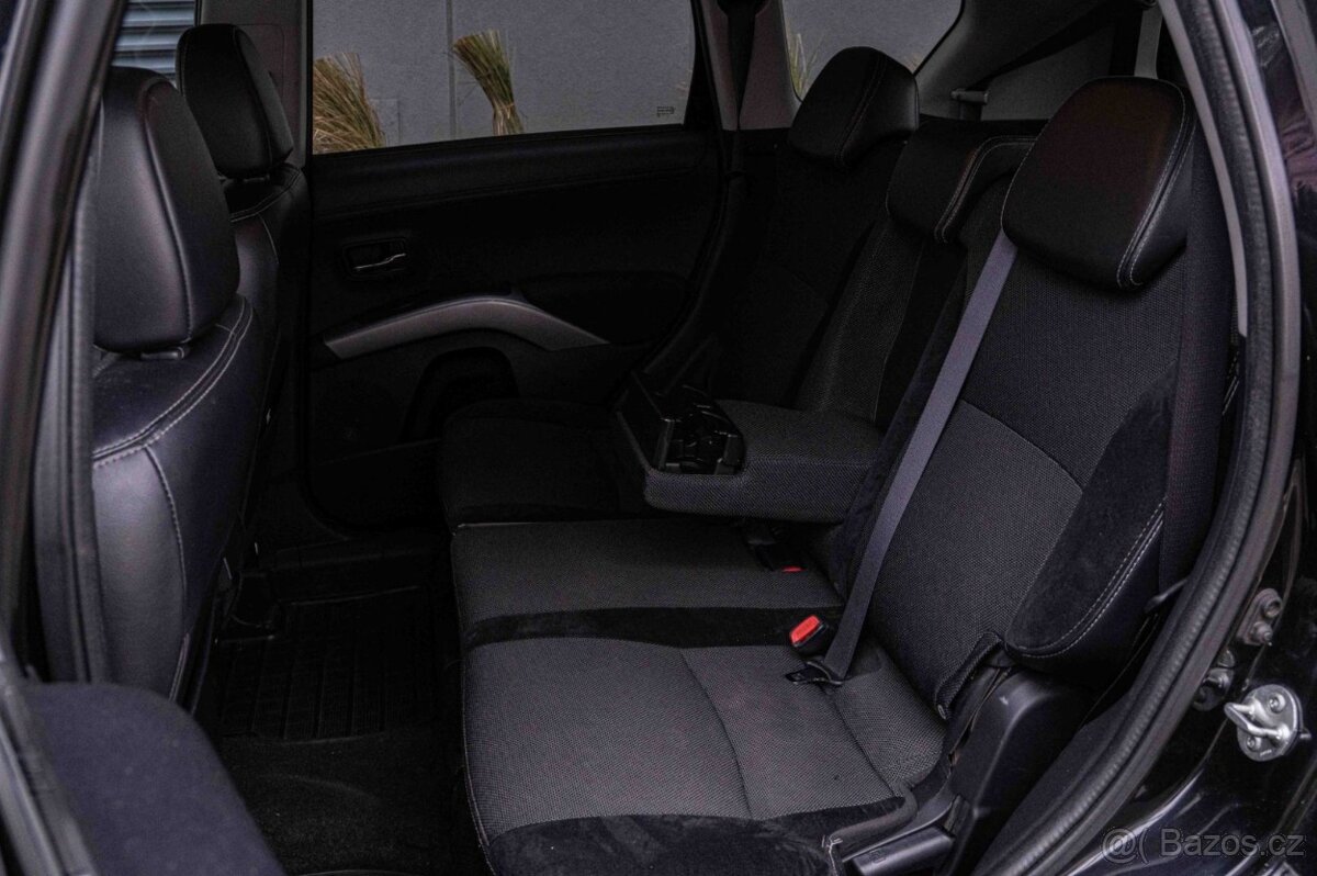 Mitsubishi Outlander 2.2 DI-D - 12