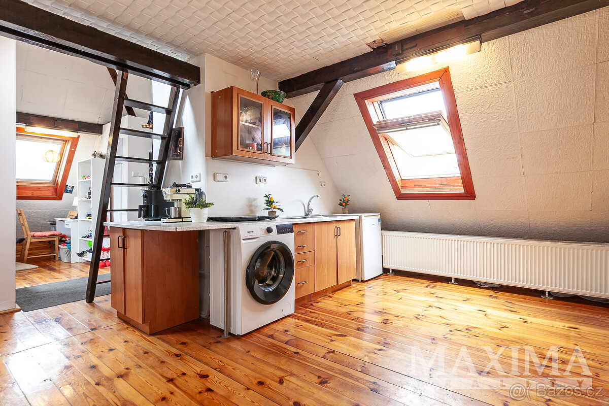 Dům 6 a více o ploše 255 m2 - Praha, Michle - 12