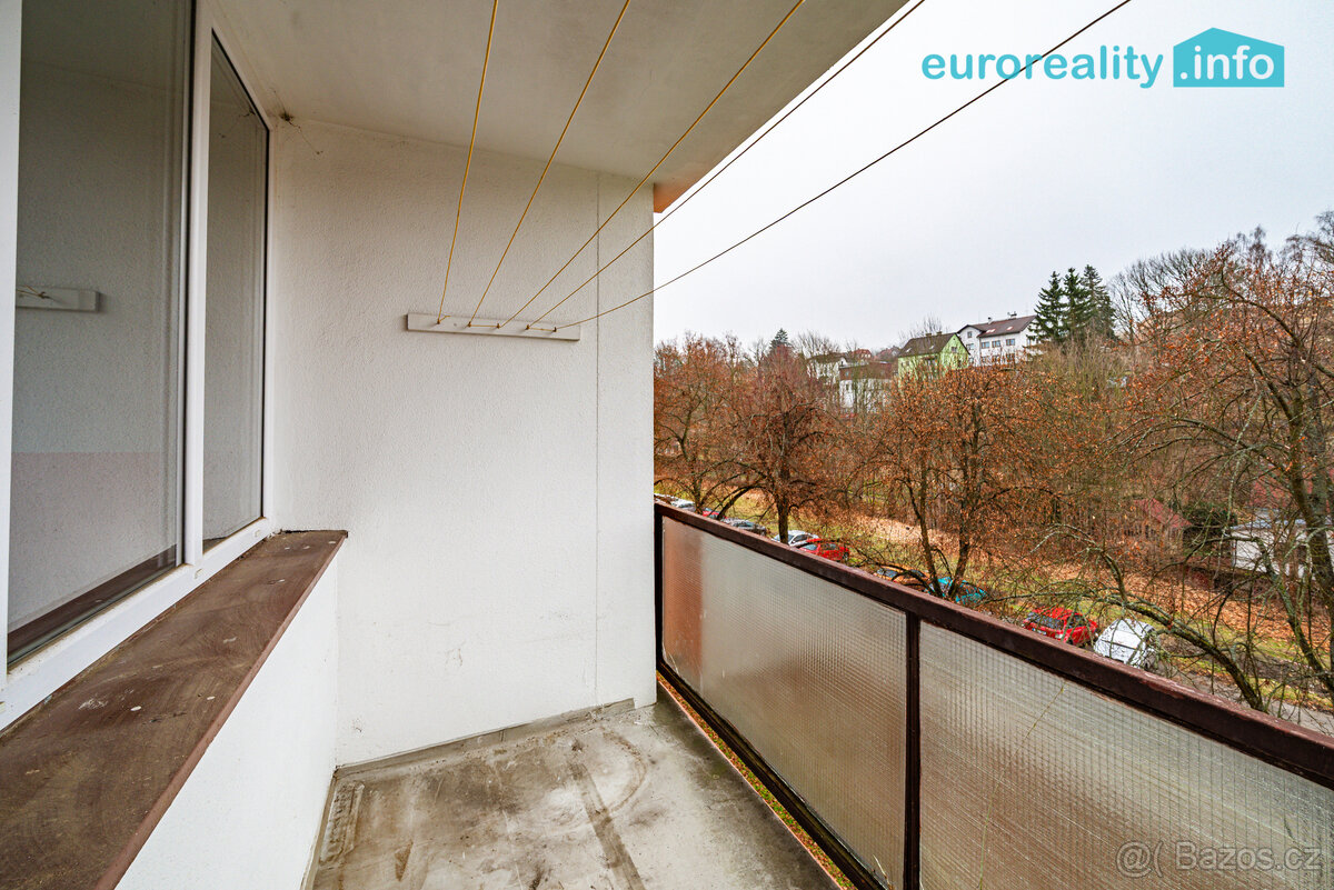 Prodej, byt 1+1, 36 m2, Luby, ul. Tovární - 12