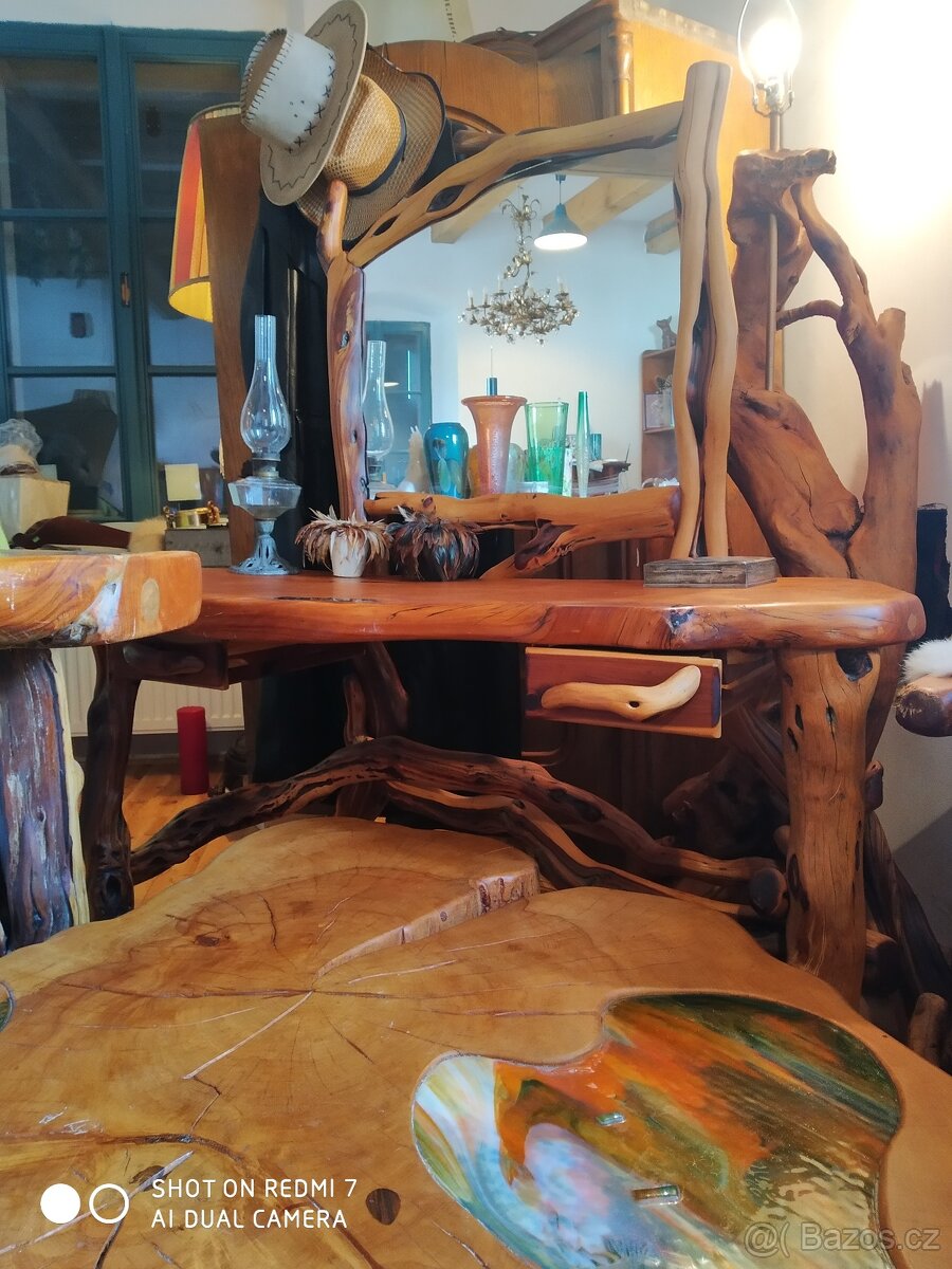 epoxidový nábytek s minerály, toaletní stolek, stojací lampa - 12