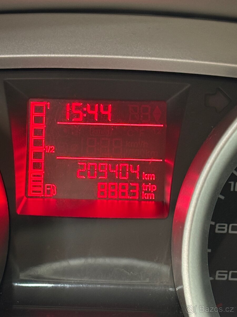 Seat Ibiza 1.6 nafta - 12