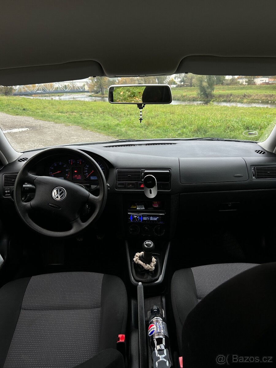 Golf 4 1.6 77kw 2002 nájezd 150tkm - 12