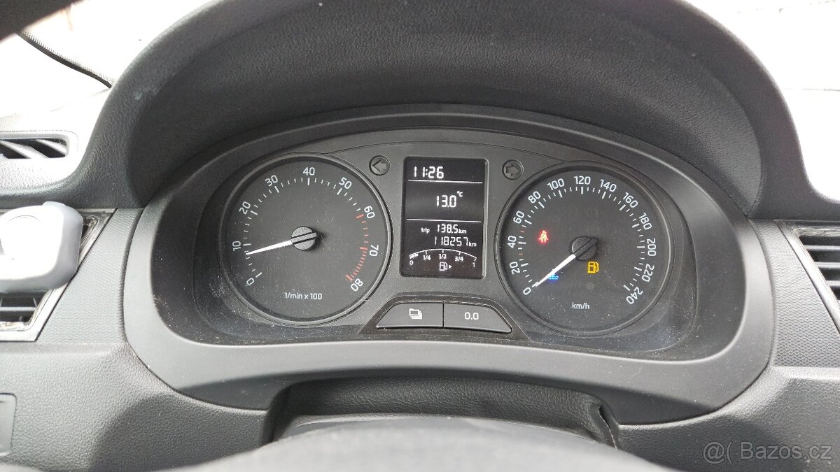 ŠKODA RAPID 1.2 TSI 63 kW Active - 12