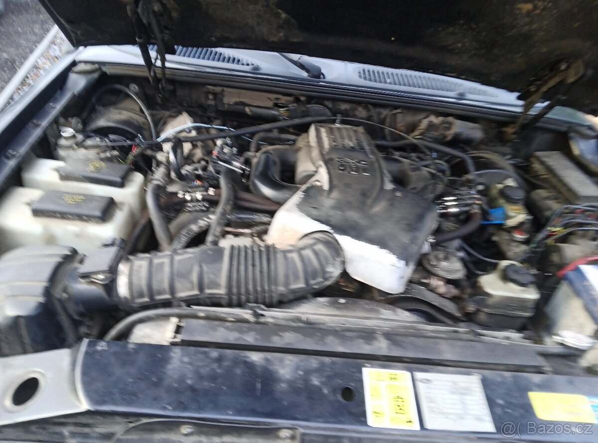 Ford Explorer 2001 - 12