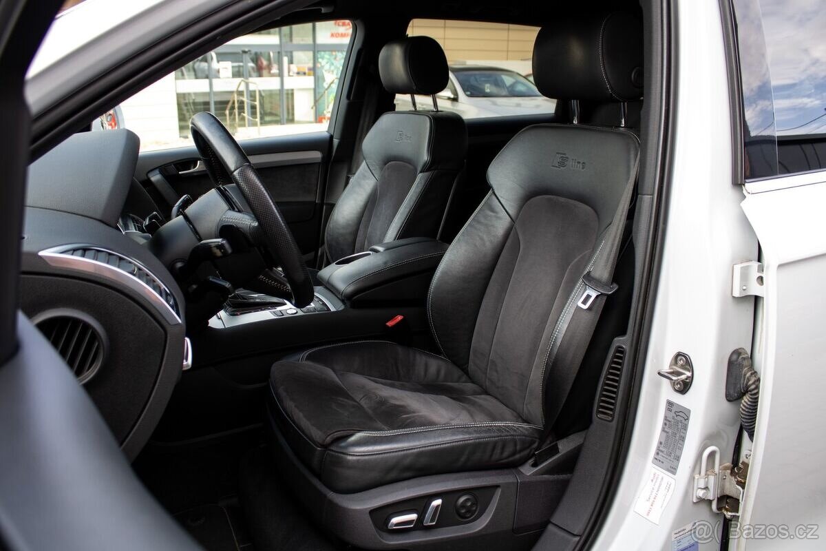 Audi Q7 3.0 TDI S-Line / 7 miest / 180kW / A8 / 2014 - 12