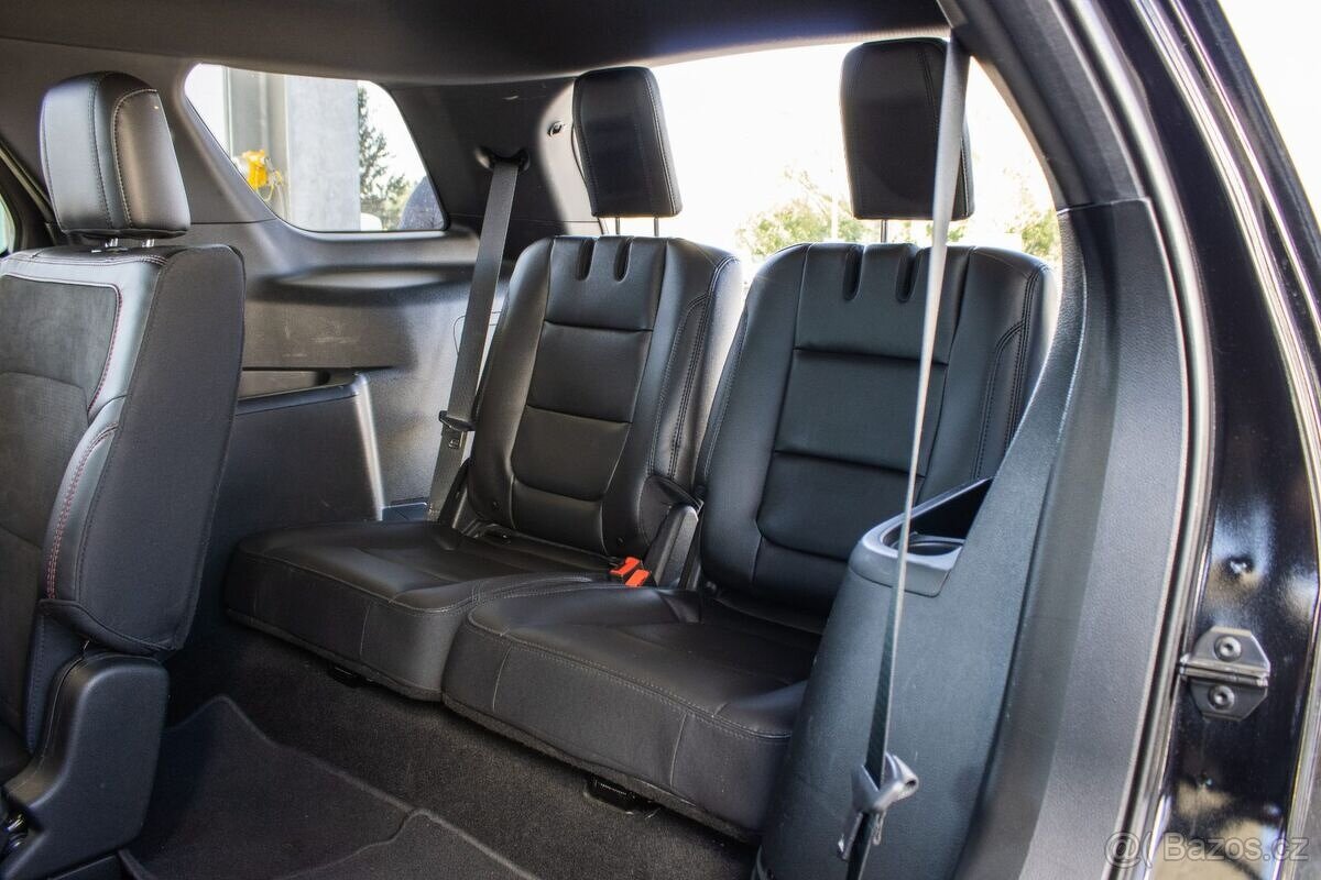 Ford Explorer 3.5 V6 XLT - 12