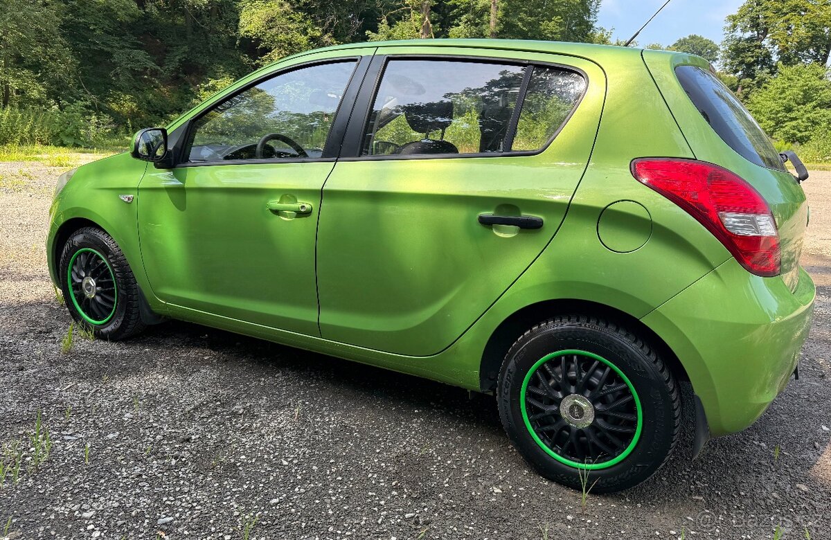 https://auto.bazos.cz/inzerat/225170602/hyundai-i20-12-57kw- - 12