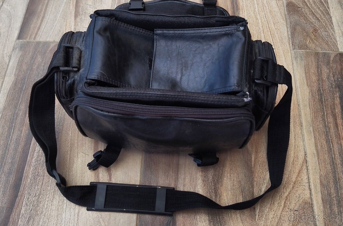 Prodám kameru Sharp - 12