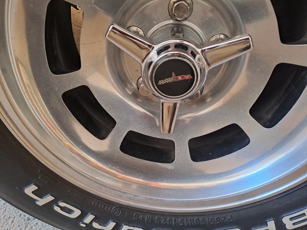 Cevrolet Corvette C3 V8 5,7 - 12