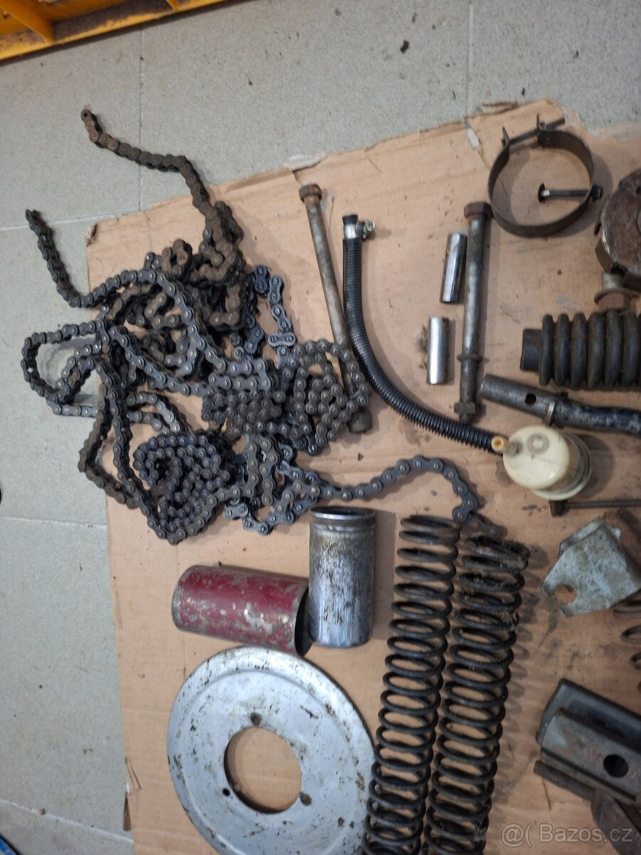 Jawa kyvacka 175, 250 - nahradni dily - 12