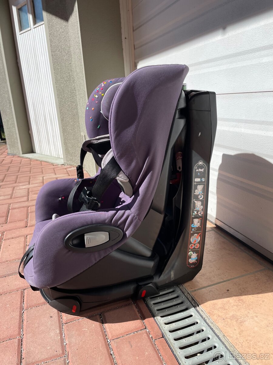 Autosedačka s ISOFixem otočná do strany - 12