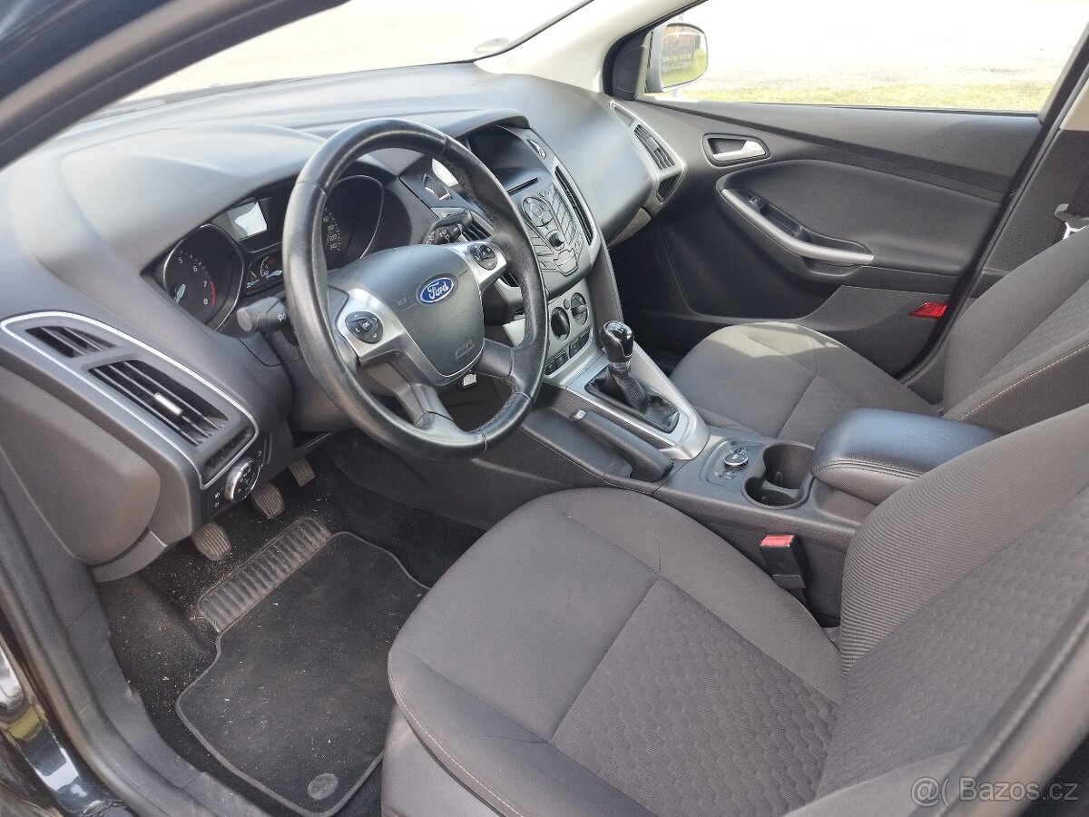 Ford Focus 1.0i EcoBoost - 12