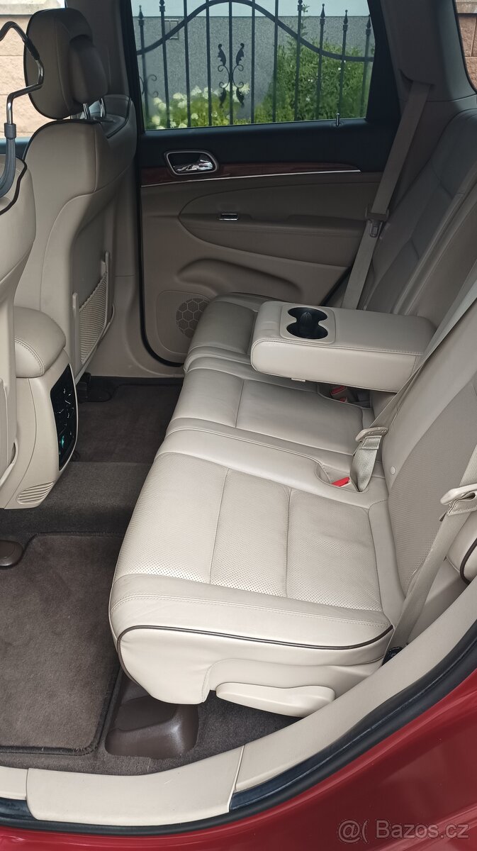 Jeep Grand Cherokee , Overland - 12