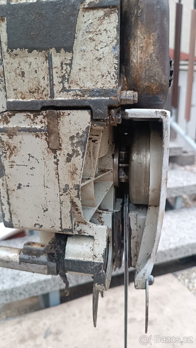 Stará pila stihl - 12