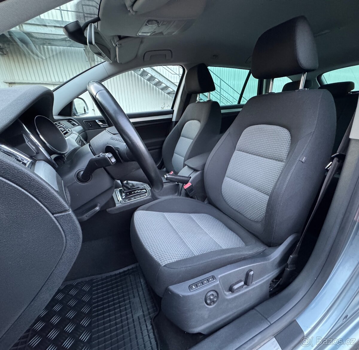 Škoda Superb II 2.0TDI 103KW DSG 2013,Navi,ALU R16,BI-XEN - 12