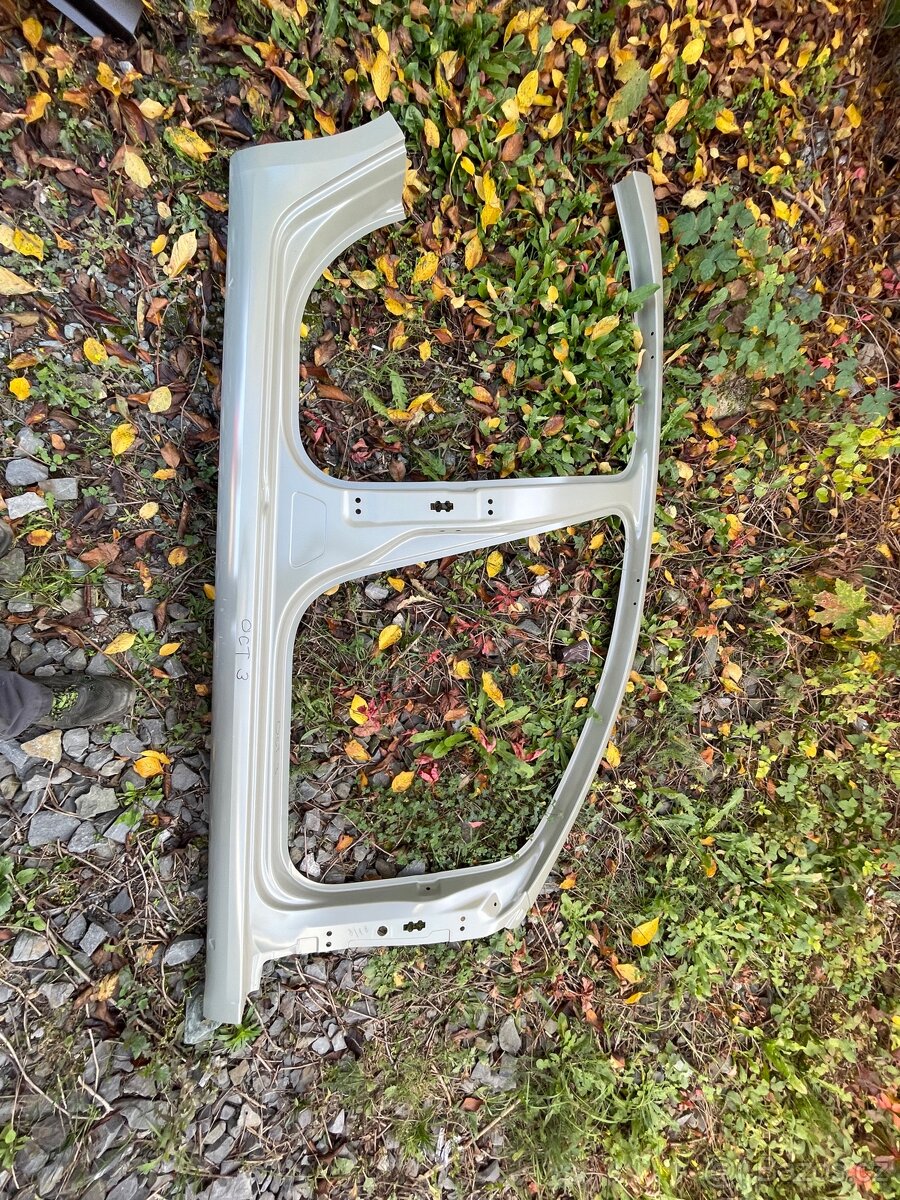 Náhradní díly Škoda , VW, Mercedes - 12