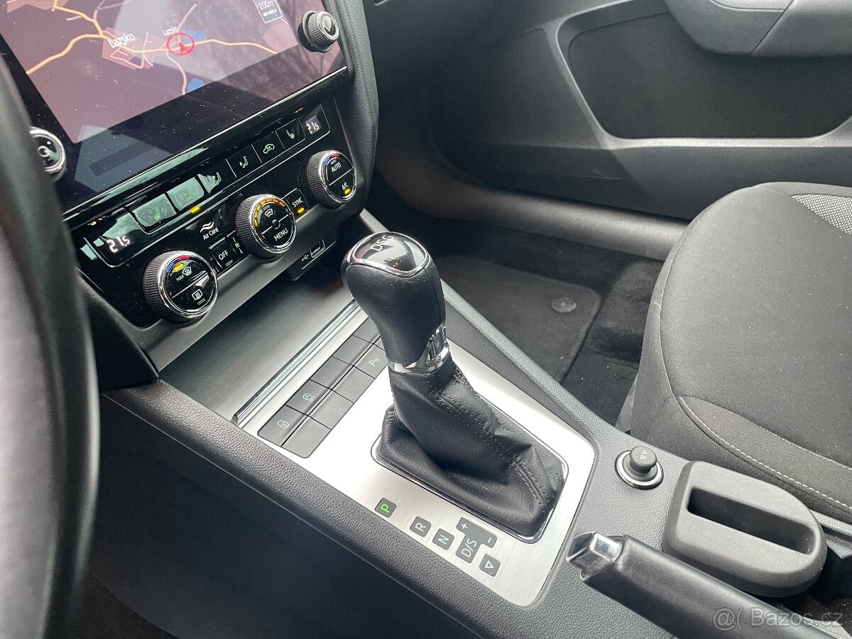 Škoda octavia kombi 1.6 TDi Dsg - 12