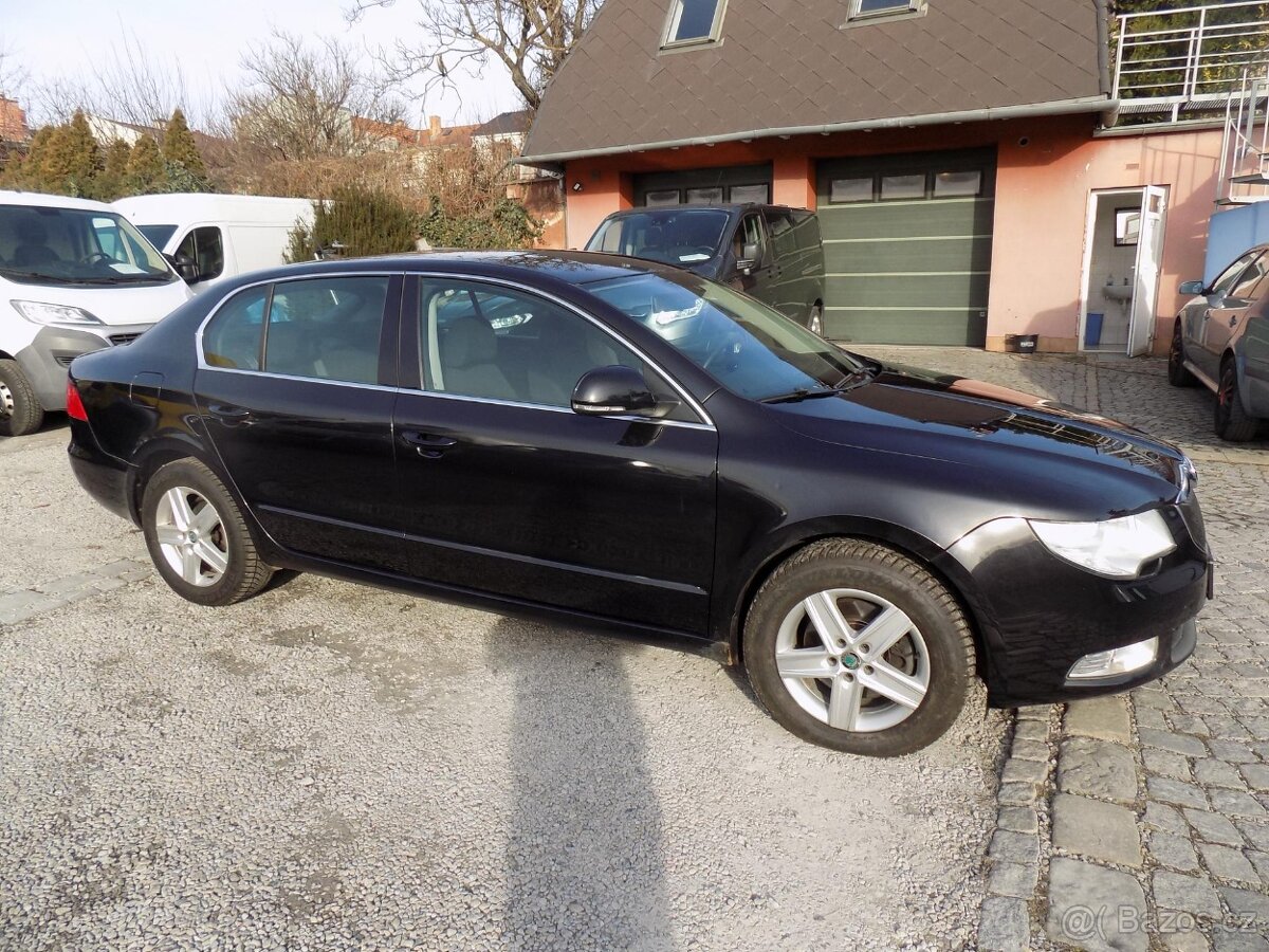 Škoda Superb - 12