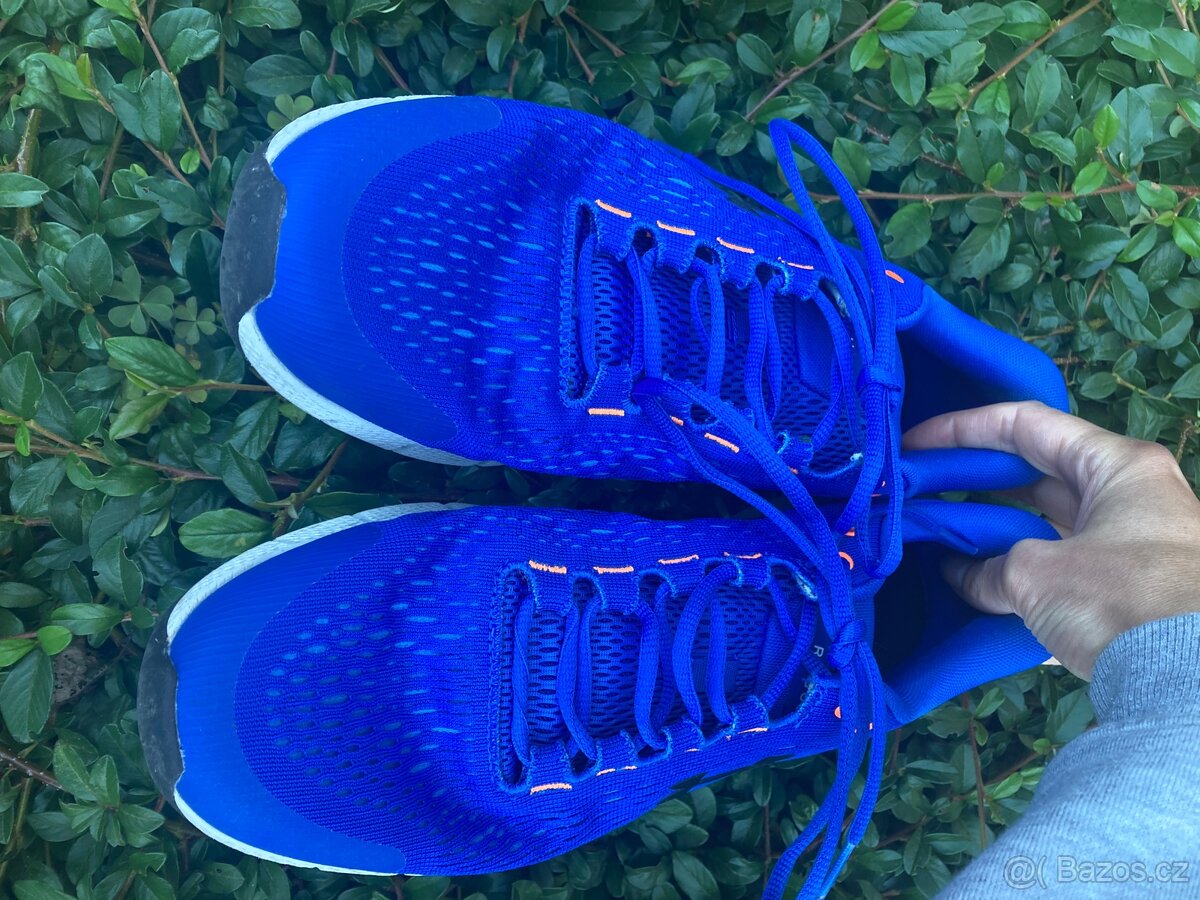 Panské běžecké boty UA nové vel 47, pošta 50,- - 12