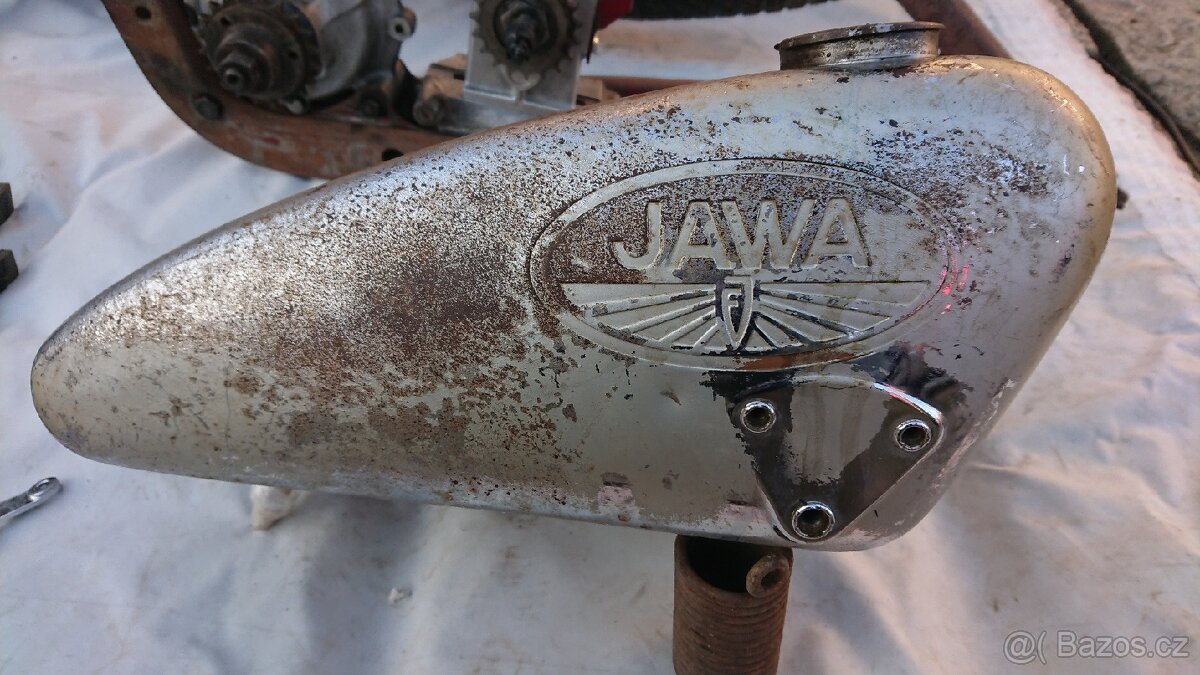 Jawa speciál 250 - 12