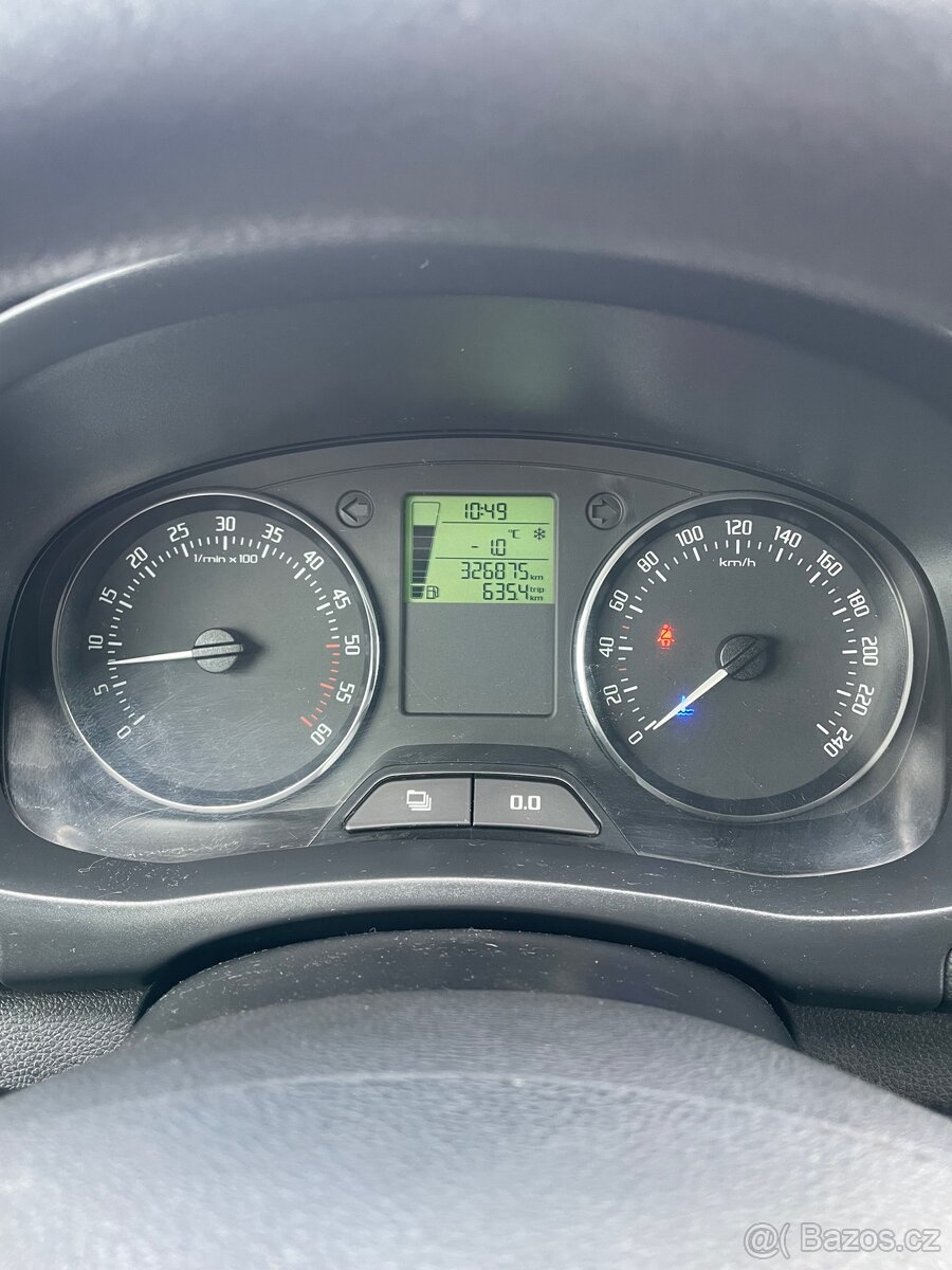 Škoda Fabia 2 1.6 tdi - 12