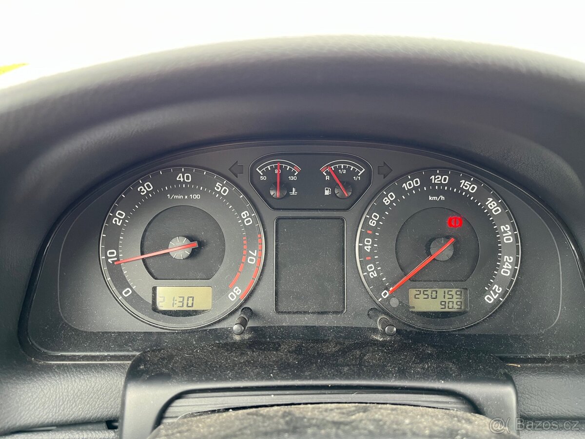 Škoda Superb 1 2.0 - 12