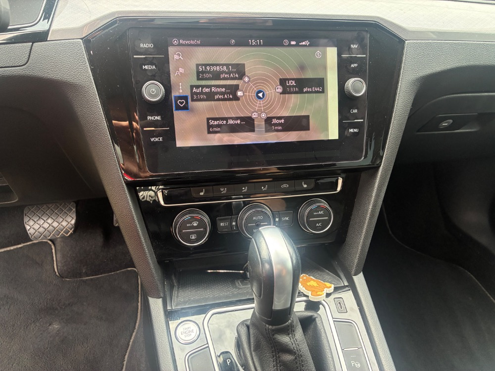 VW Passat B8.5 Variant 2.0TDI 140kW DSG - 12