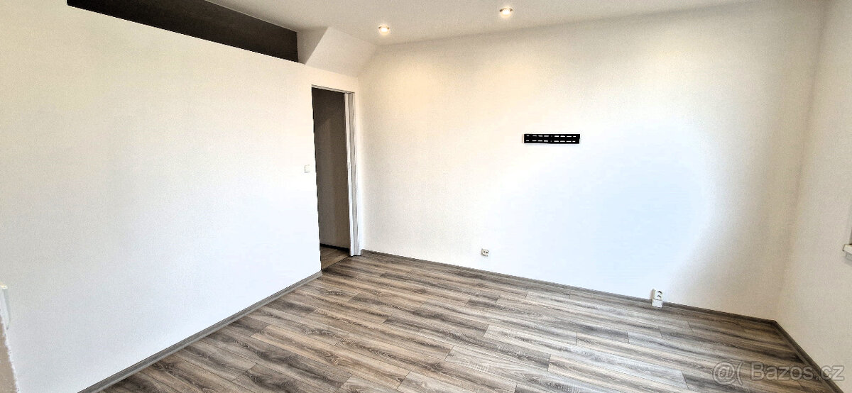 Pronájem bytu 2+1 (3+1-61m2) v centru Jablonce - 12