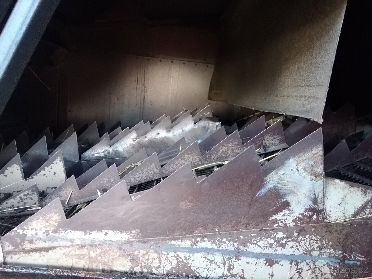 DÍLY KOMBAJN E 516 - 12