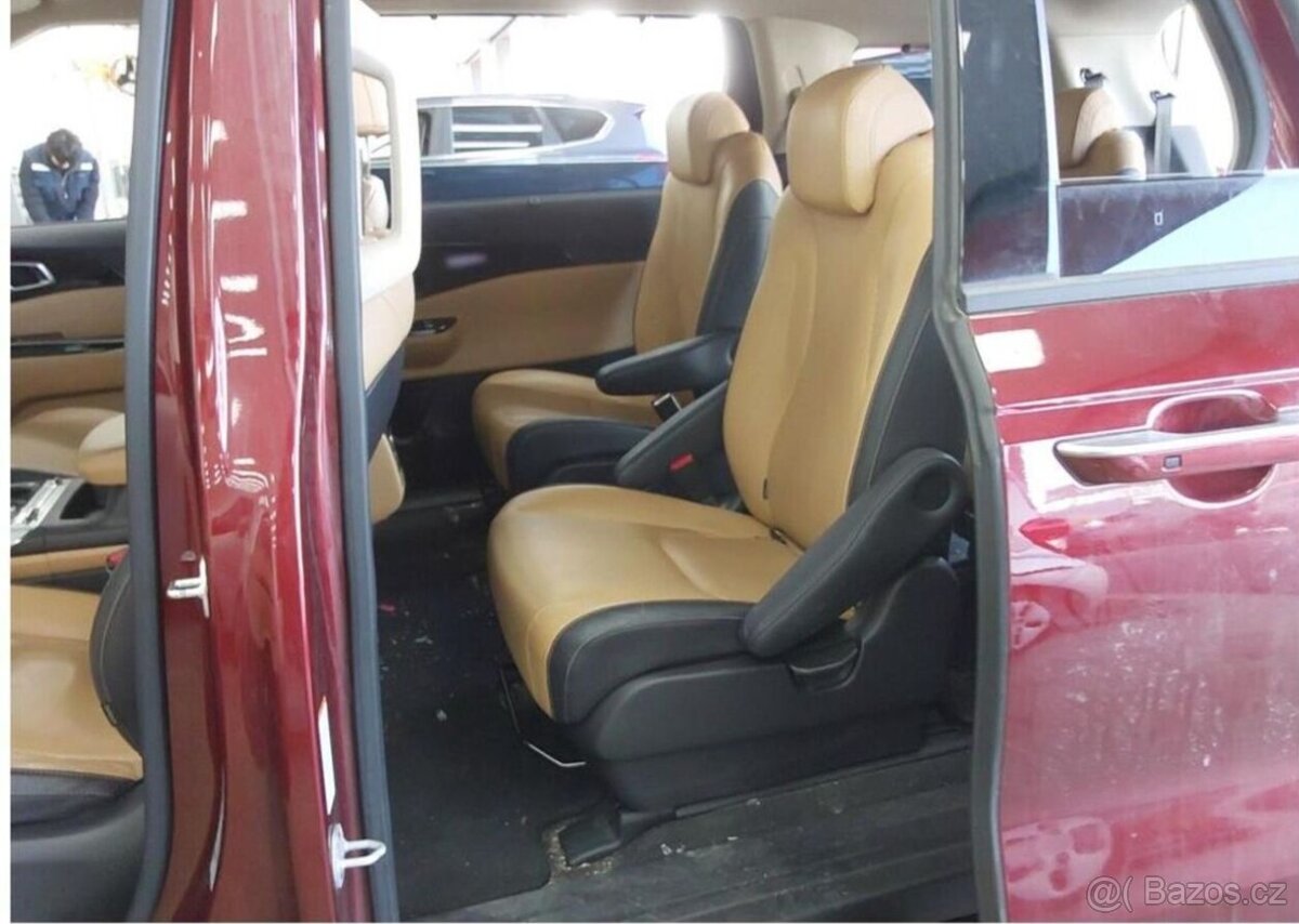 Kia Carnival 2.2- VŮZ NA CESTĚ - 12