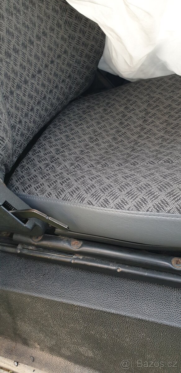 Land Rover Defender 90,, 2,5 Td5,, 90 KW, - 12