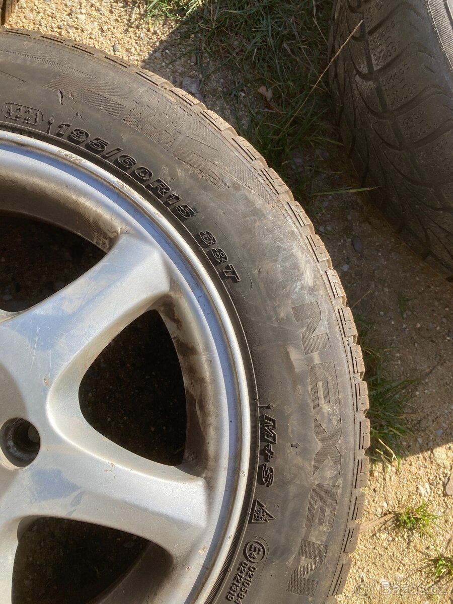 Volvo V70 I 15" kola 4 ks + zimni pneu na dojezd [REZERVACE - 12