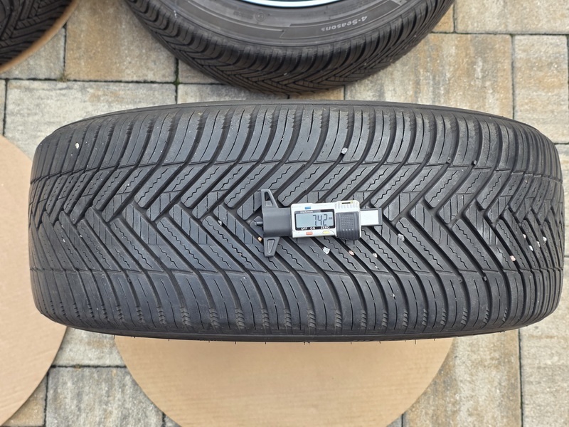 celoroční alu RIAL 8x18" 5x112 ET30 s pneu 225/45 R18 - 12