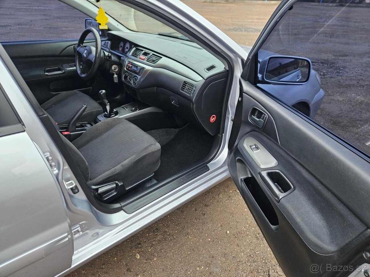 Mitsubishi Lancer, 1.6 - 12