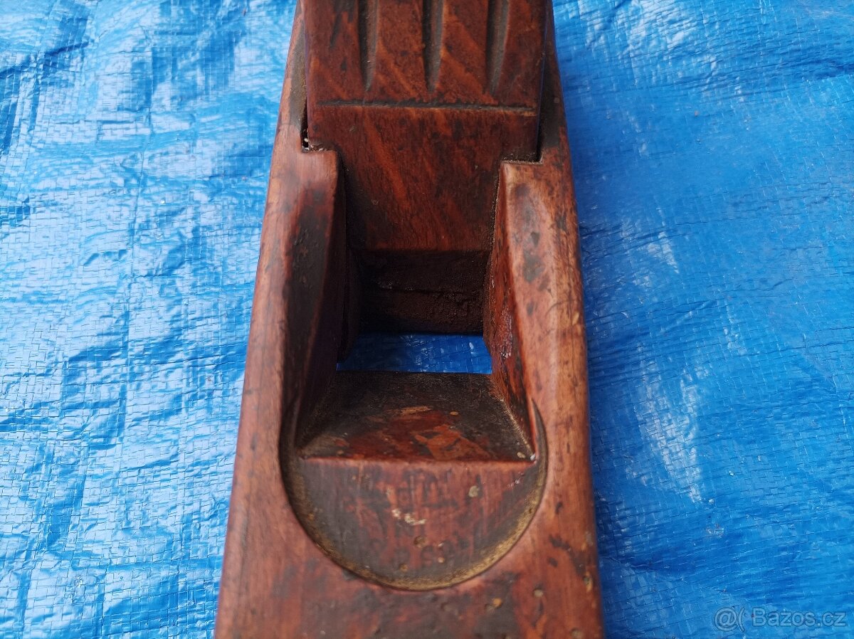 Dřevěný hoblík - 12