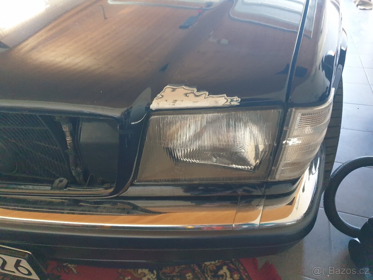 Mercedes SEC 500 - 12