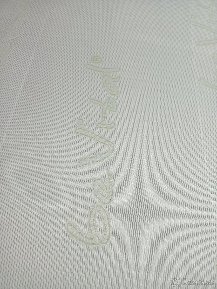 Prodám hezké letiště IKEA HEMNES 140 x 200 cm - 12