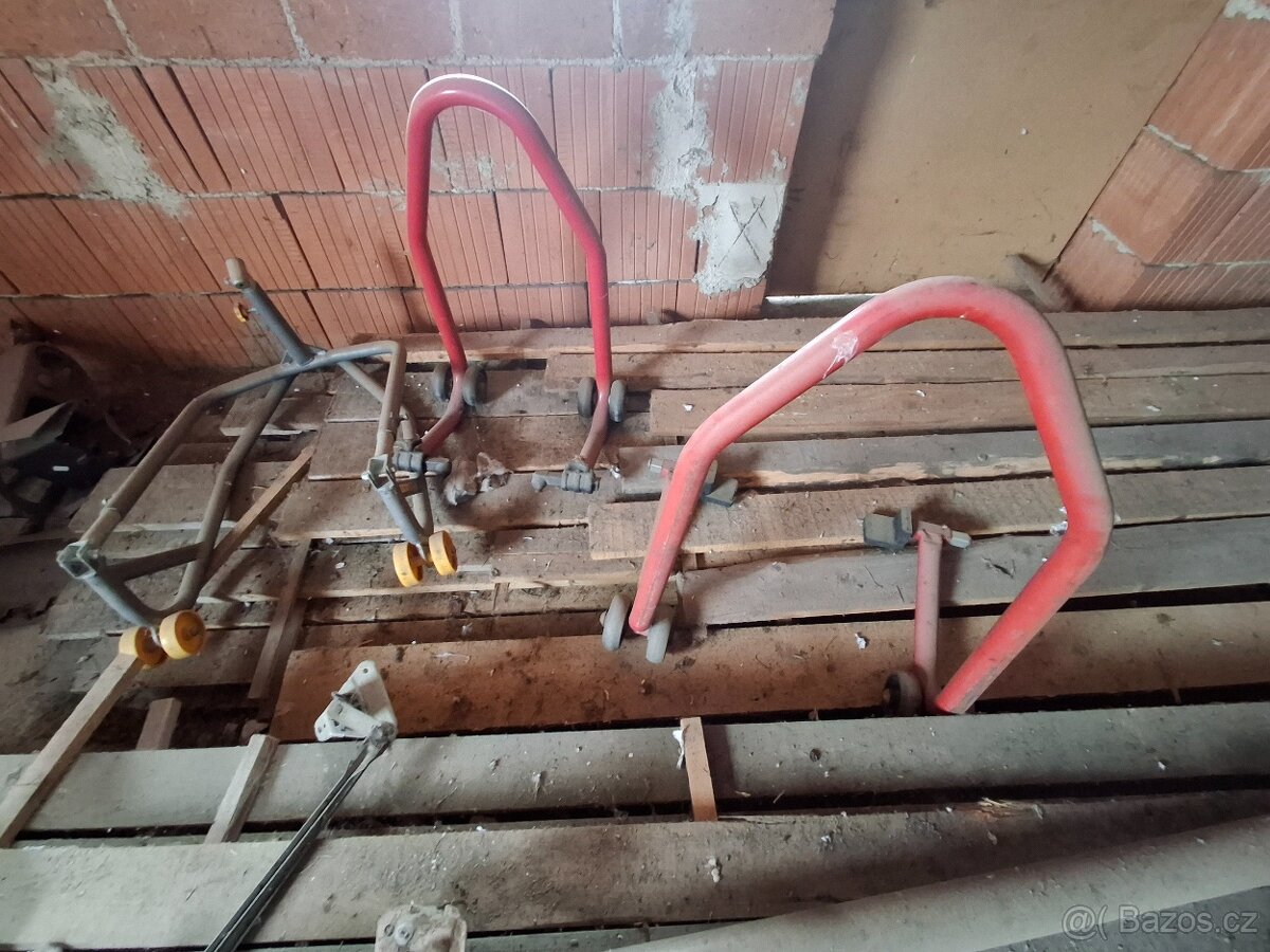 Díly, skútry, kola atd... - 12