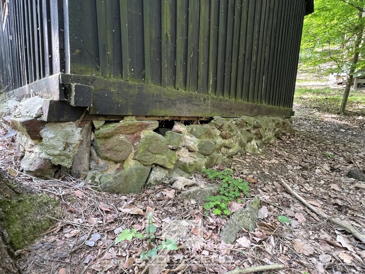 Chata (30 m2), Kaliště, Praha – východ - 12