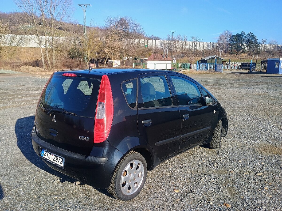 Mitsubishi Colt 1.3 - 12