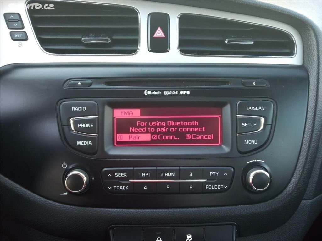 Kia Cee´d 1,4 CRDi 66kW KLIMA ESP - 12