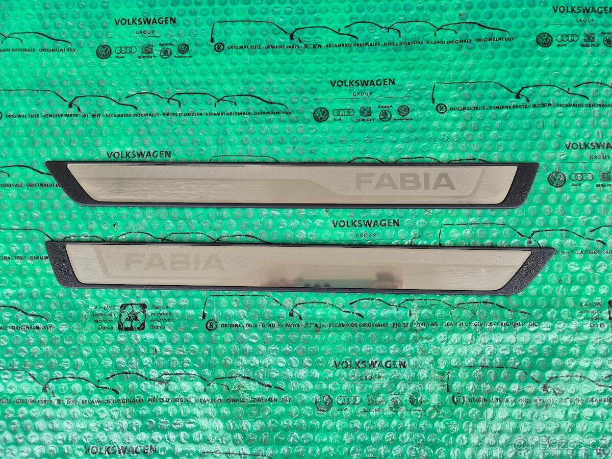 Škoda Fabia ozdobné prahové lišty 6VA071303A - 12
