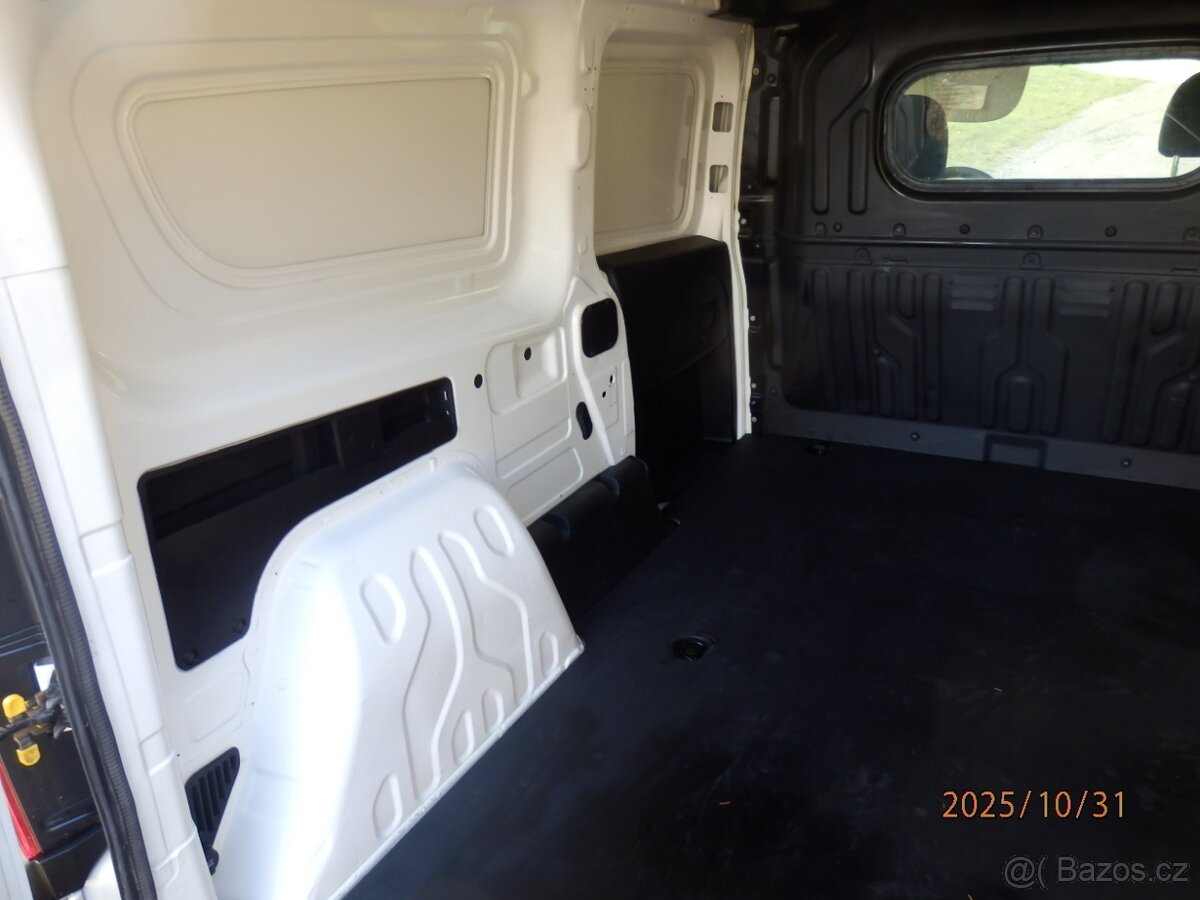 Fiat Doblo Maxi Combi 1,6 JTD 77 kW 2019 původ ČR - 12