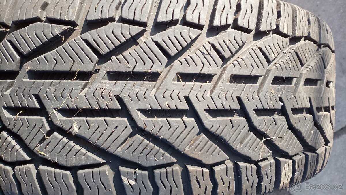 225/45 r17 zimní - 12