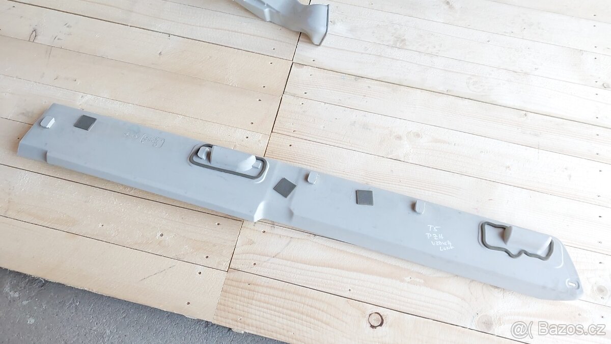 VW Transporter T5 – PLASTY TOPENÍ INTERIER STROP - 12